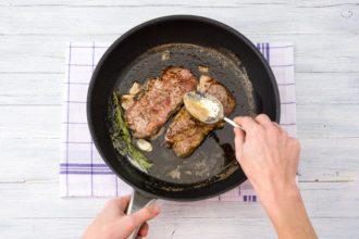 how to cook the perfect steak-HelloFresh