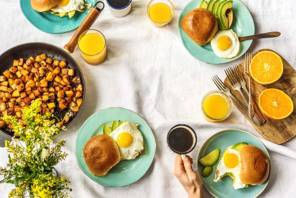 easy breakfast recipes-chorizo-egg-sandwich-HelloFresh