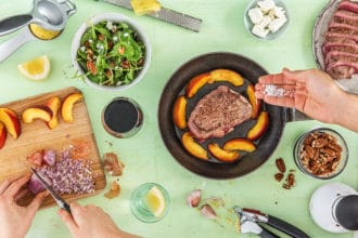 20-Min-meals-HelloFresh-steak-nectarine-salad