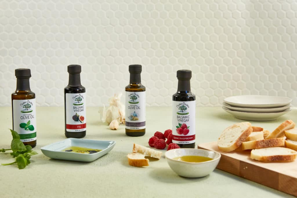 kitchen essentials-infused-oil-vinegar-kit-HelloFresh-Kitchenware